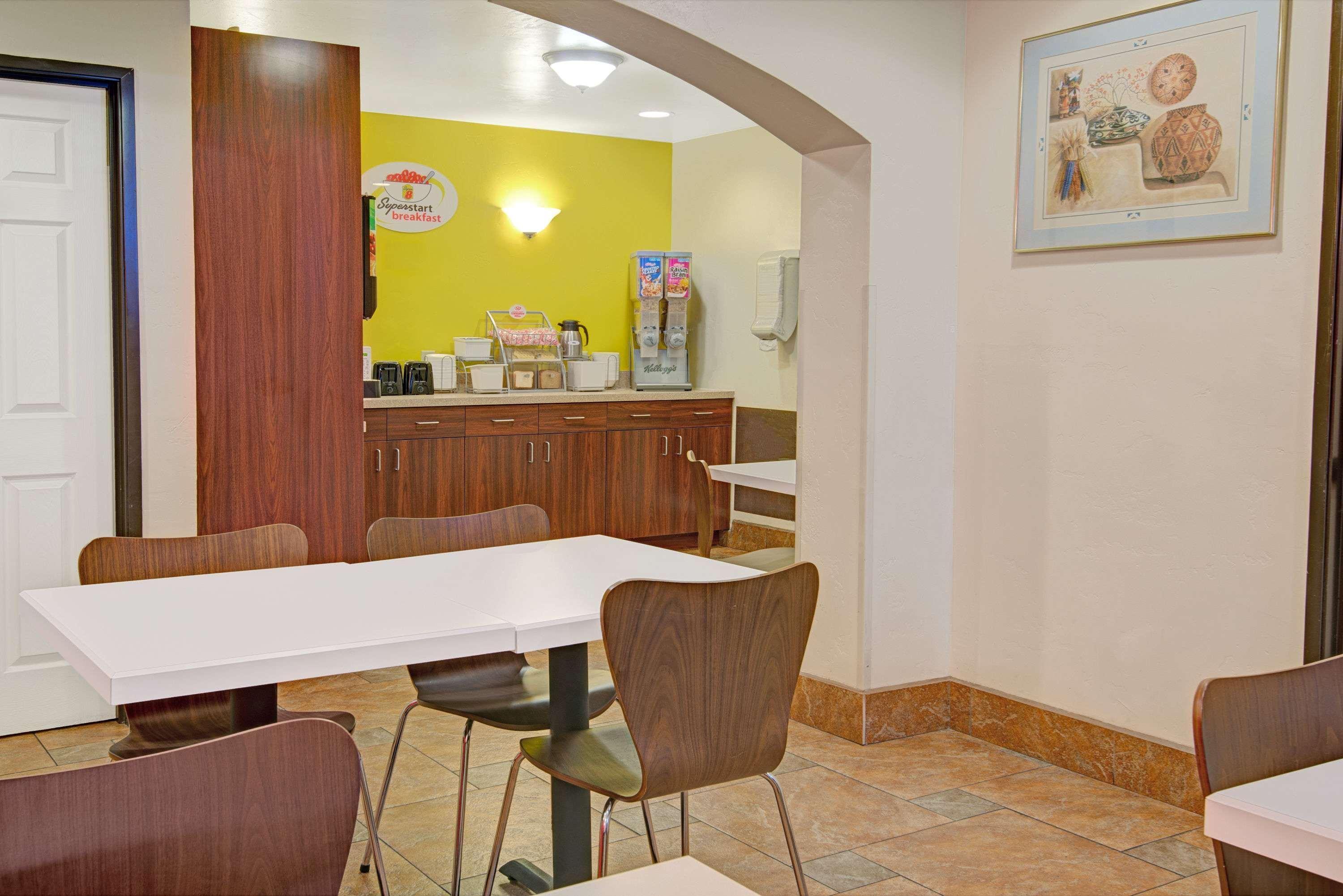 Super 8 By Wyndham Las Cruces University Area Exterior photo