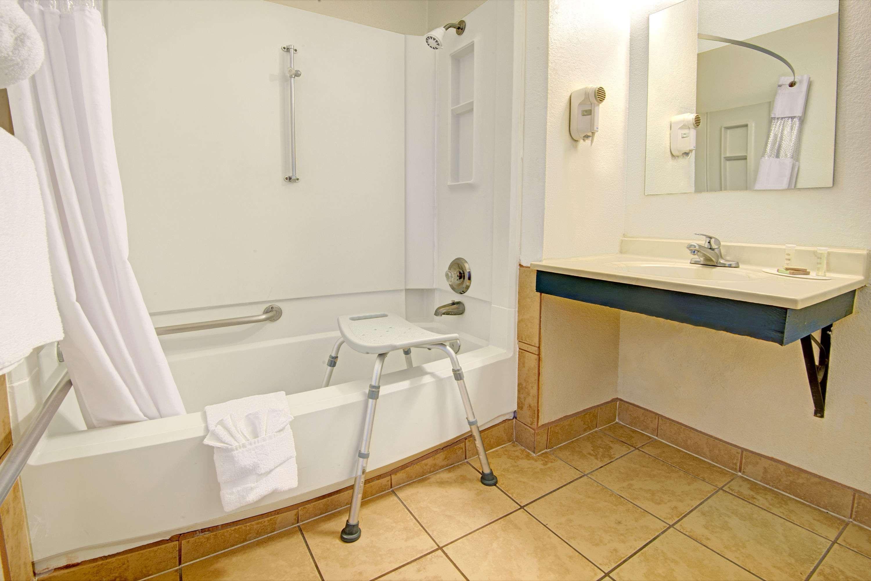 Super 8 By Wyndham Las Cruces University Area Exterior photo